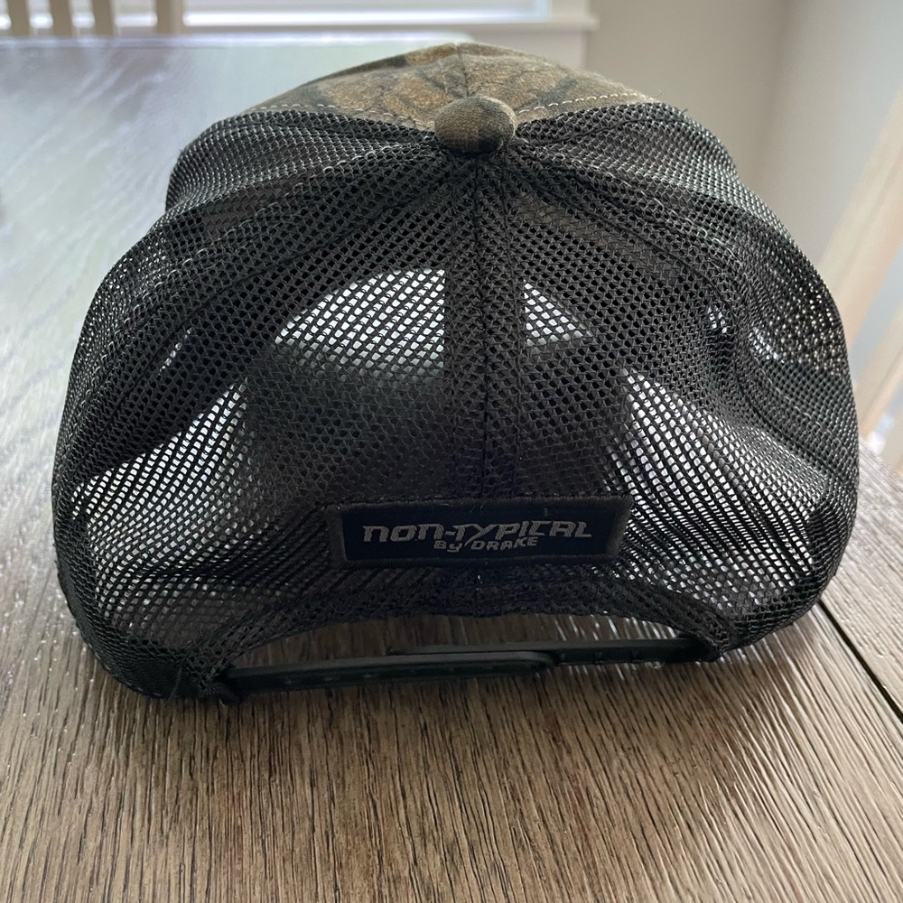 Mesh-Back Patch Logo Cap - Picture 2 of 2
